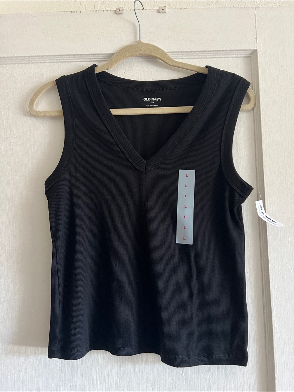 Old Navy Black V-Neck Ribbed Tank — Women's Sleeveless Top